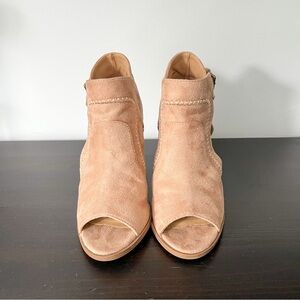 DIBA Tan Ankle Boots with Peep-Toe and Stacked Heel Bootie. Excellent Condition